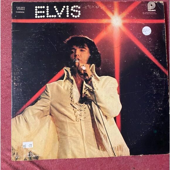 Vintage Elvis vinyl   - Picture 1 of 3